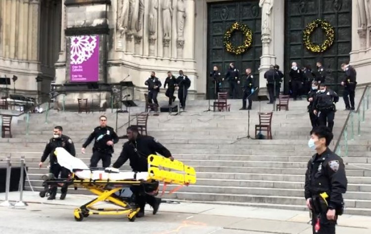 New York Shooting Leaves At least 10 People Injured in Mass