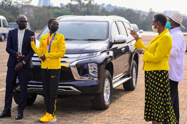 Ugandan President Museveni Gifts Ugandan Olympic Stars with Cars (Photos)