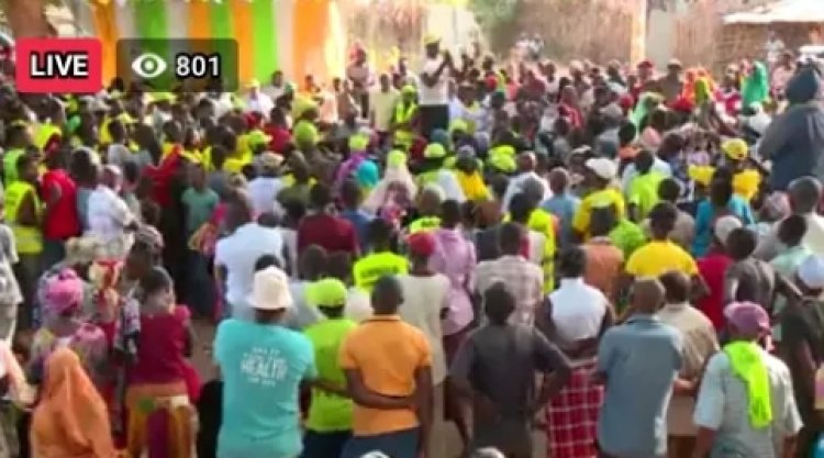 Crowd Go Wild During Kenya Kwanza Campaign As Nyoro Attacks Uhuru. Defends BodaBoda Riders