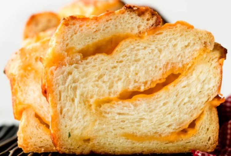 How To Bake Fresh Cheese Bread