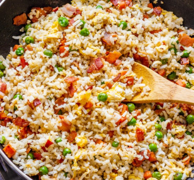 How to Prepare Fried Rice with Bacon