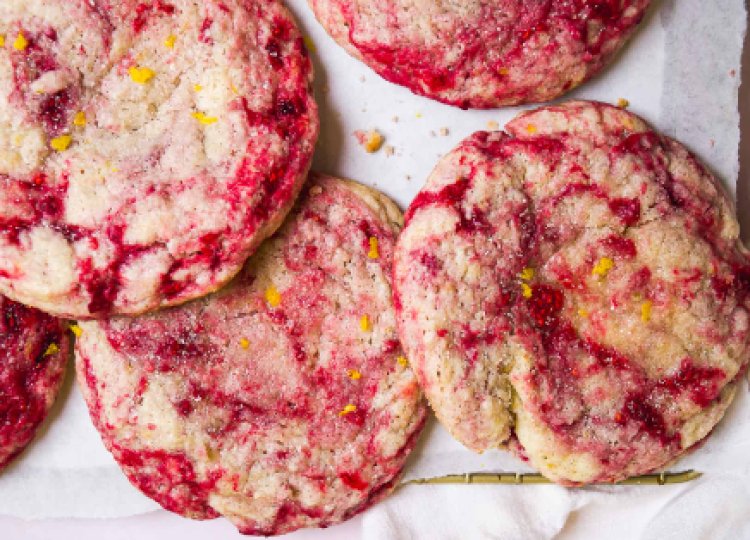 How to Bake Glazed Raspberry Lemon Cookies