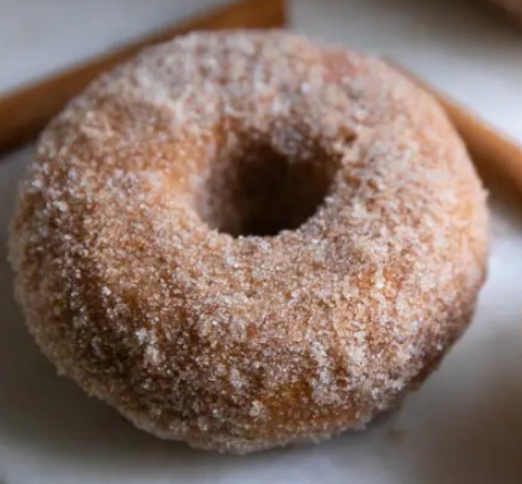 How to Make Fluffy Baked Apple Cinnamon Donuts