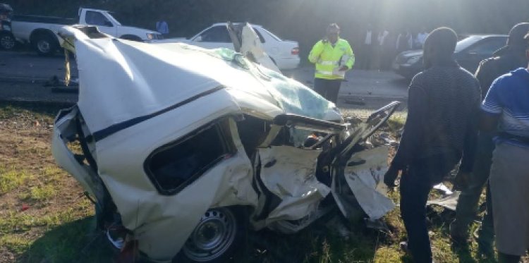 Trailer Rams Into 10 Cars Leaving Many Injured