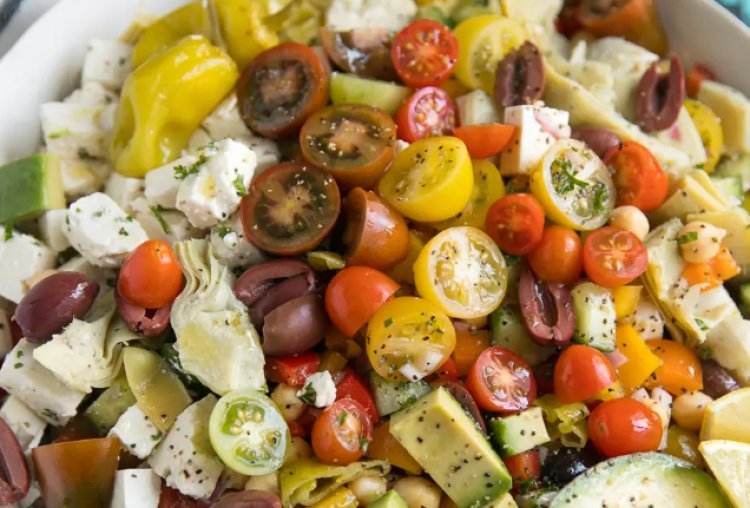 Classic Mediterranean Salad Recipe